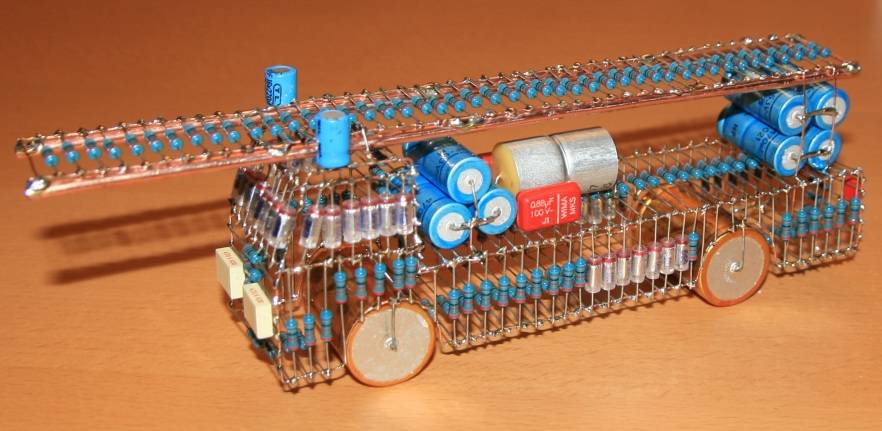 feuerwehrauto11.jpg feuerwehrauto11.jpg